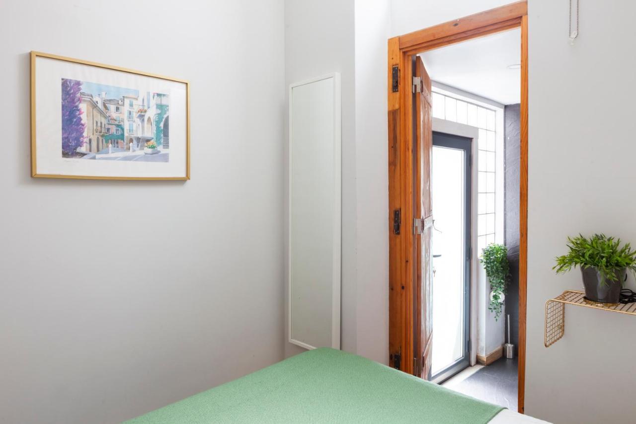 Alfama Terrace Apartment With Authentic XVIII Tiles And Historic Notes 3 Bedrooms & 2 Bathrooms Ac Lisboa Kültér fotó