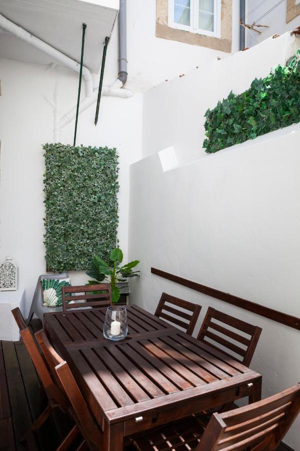 Alfama Terrace Apartment With Authentic XVIII Tiles And Historic Notes 3 Bedrooms & 2 Bathrooms Ac Lisboa Kültér fotó