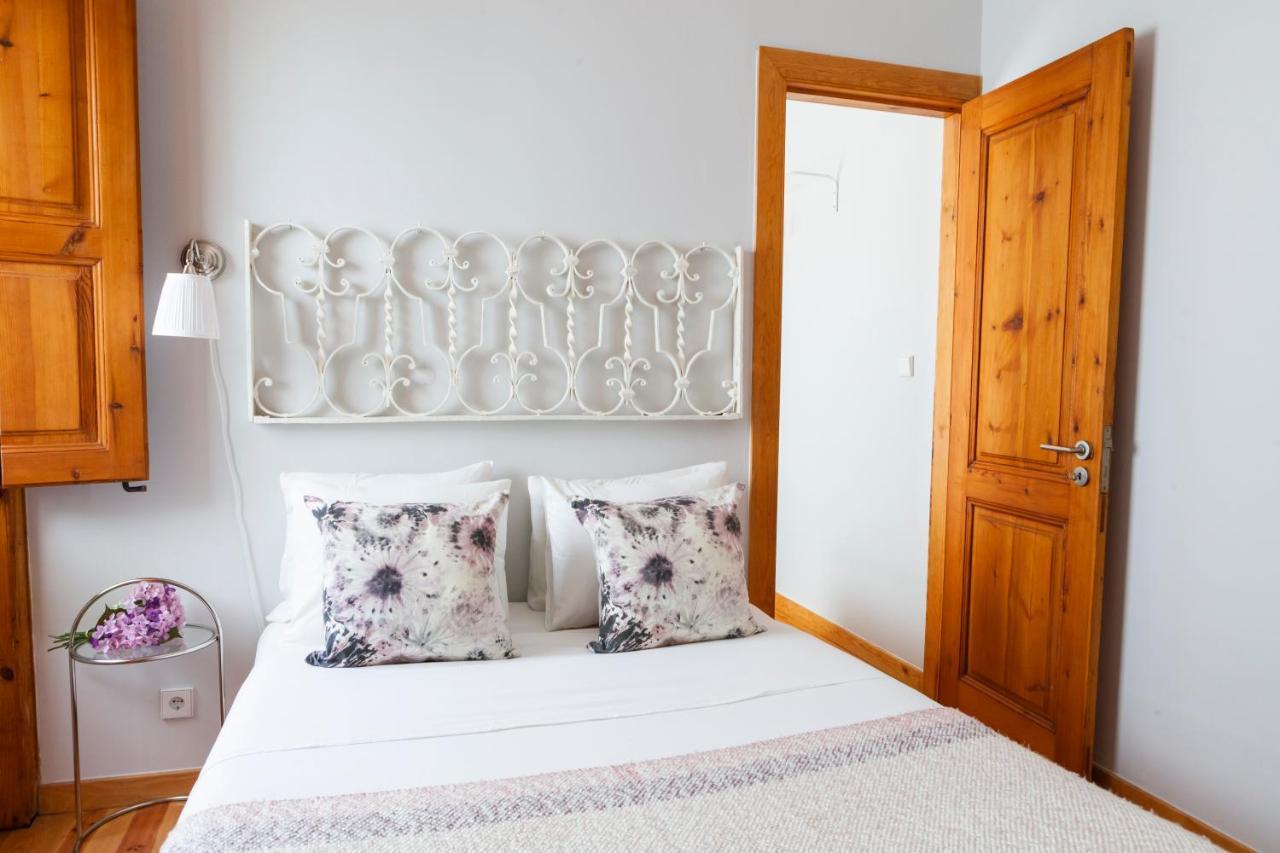 Alfama Terrace Apartment With Authentic XVIII Tiles And Historic Notes 3 Bedrooms & 2 Bathrooms Ac Lisboa Kültér fotó
