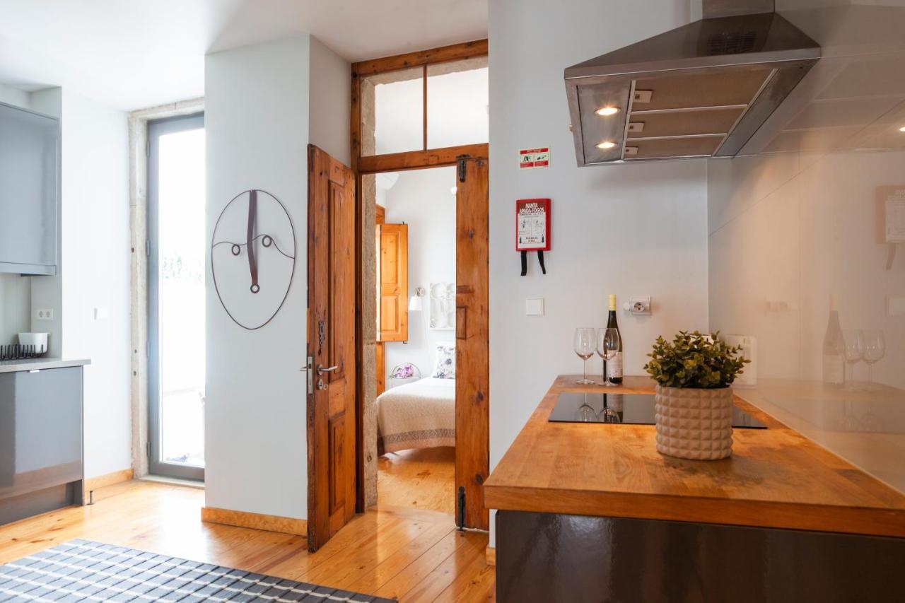 Alfama Terrace Apartment With Authentic XVIII Tiles And Historic Notes 3 Bedrooms & 2 Bathrooms Ac Lisboa Kültér fotó