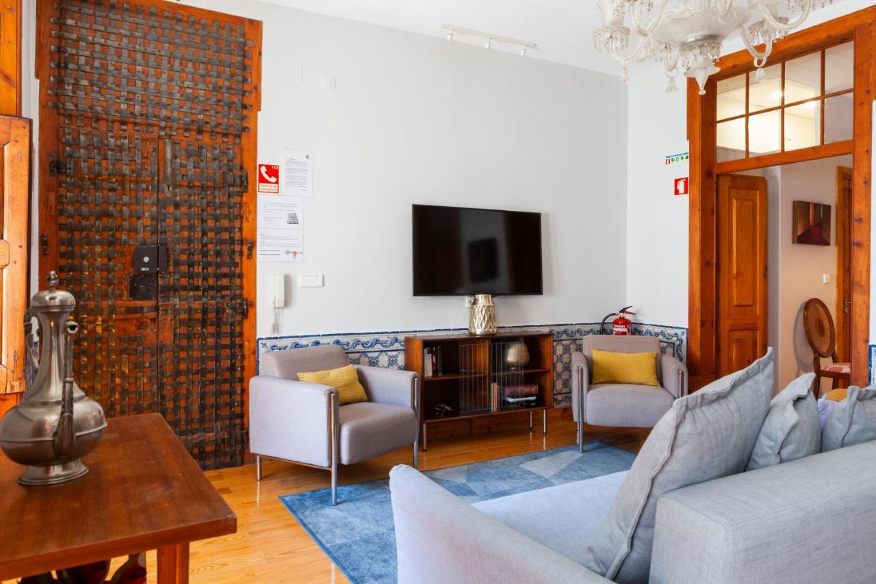 Alfama Terrace Apartment With Authentic XVIII Tiles And Historic Notes 3 Bedrooms & 2 Bathrooms Ac Lisboa Kültér fotó
