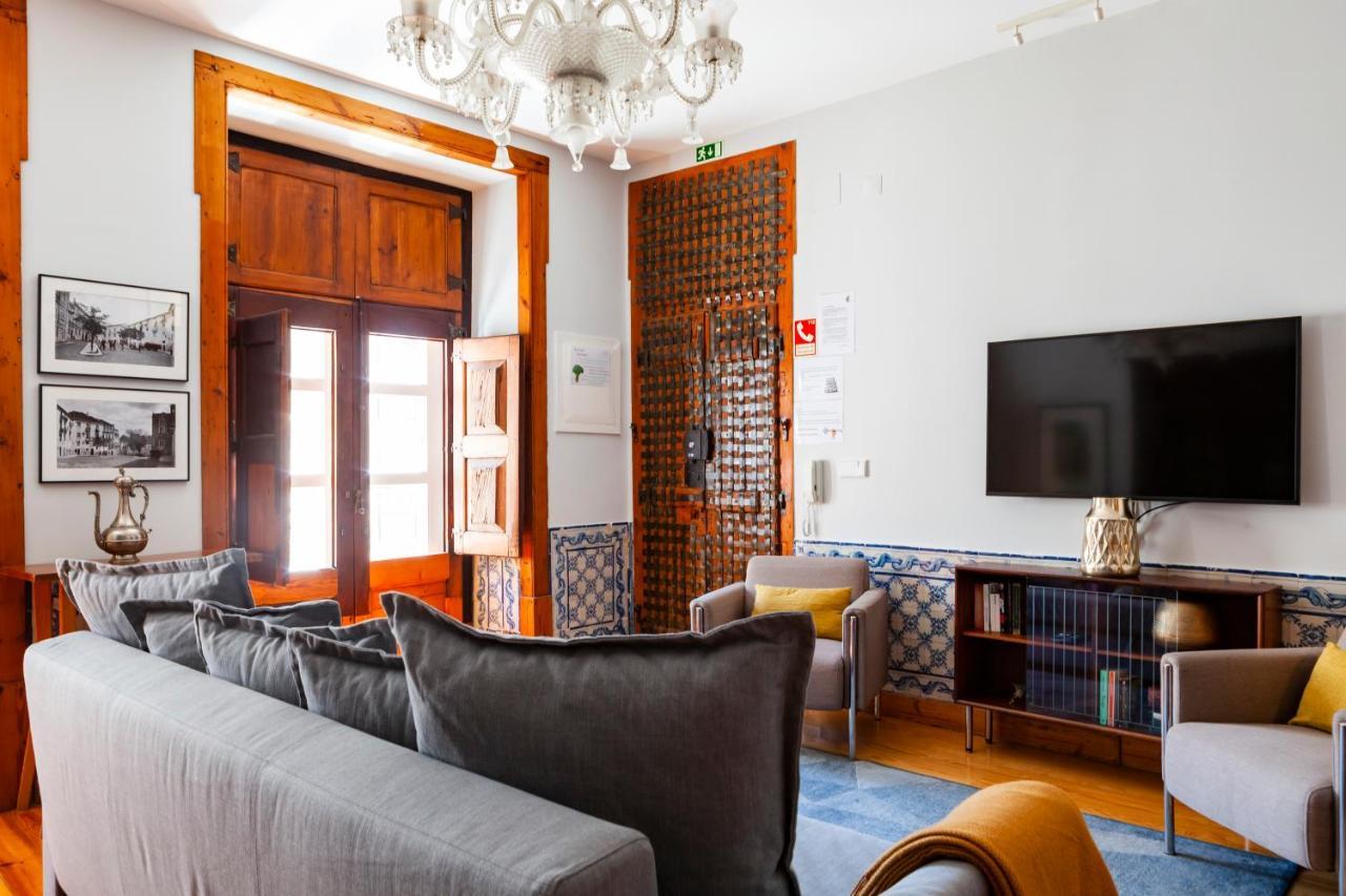 Alfama Terrace Apartment With Authentic XVIII Tiles And Historic Notes 3 Bedrooms & 2 Bathrooms Ac Lisboa Kültér fotó