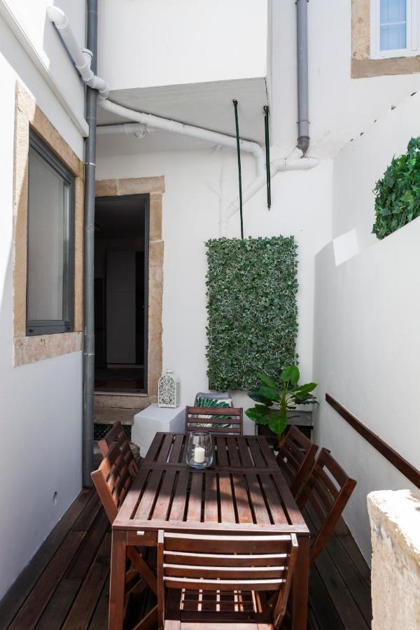 Alfama Terrace Apartment With Authentic XVIII Tiles And Historic Notes 3 Bedrooms & 2 Bathrooms Ac Lisboa Kültér fotó