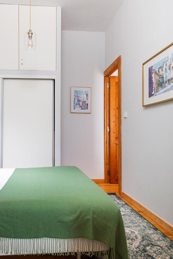 Alfama Terrace Apartment With Authentic XVIII Tiles And Historic Notes 3 Bedrooms & 2 Bathrooms Ac Lisboa Kültér fotó