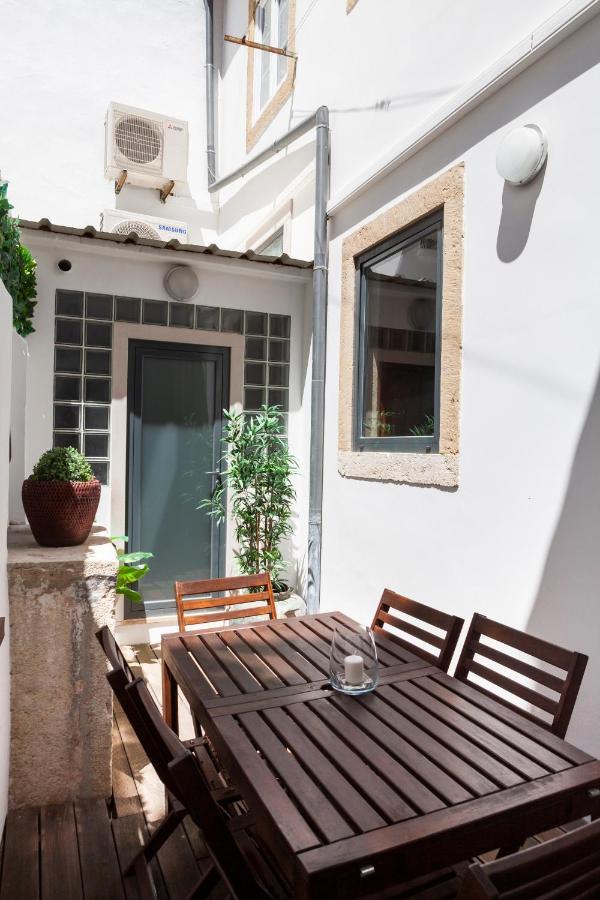 Alfama Terrace Apartment With Authentic XVIII Tiles And Historic Notes 3 Bedrooms & 2 Bathrooms Ac Lisboa Kültér fotó