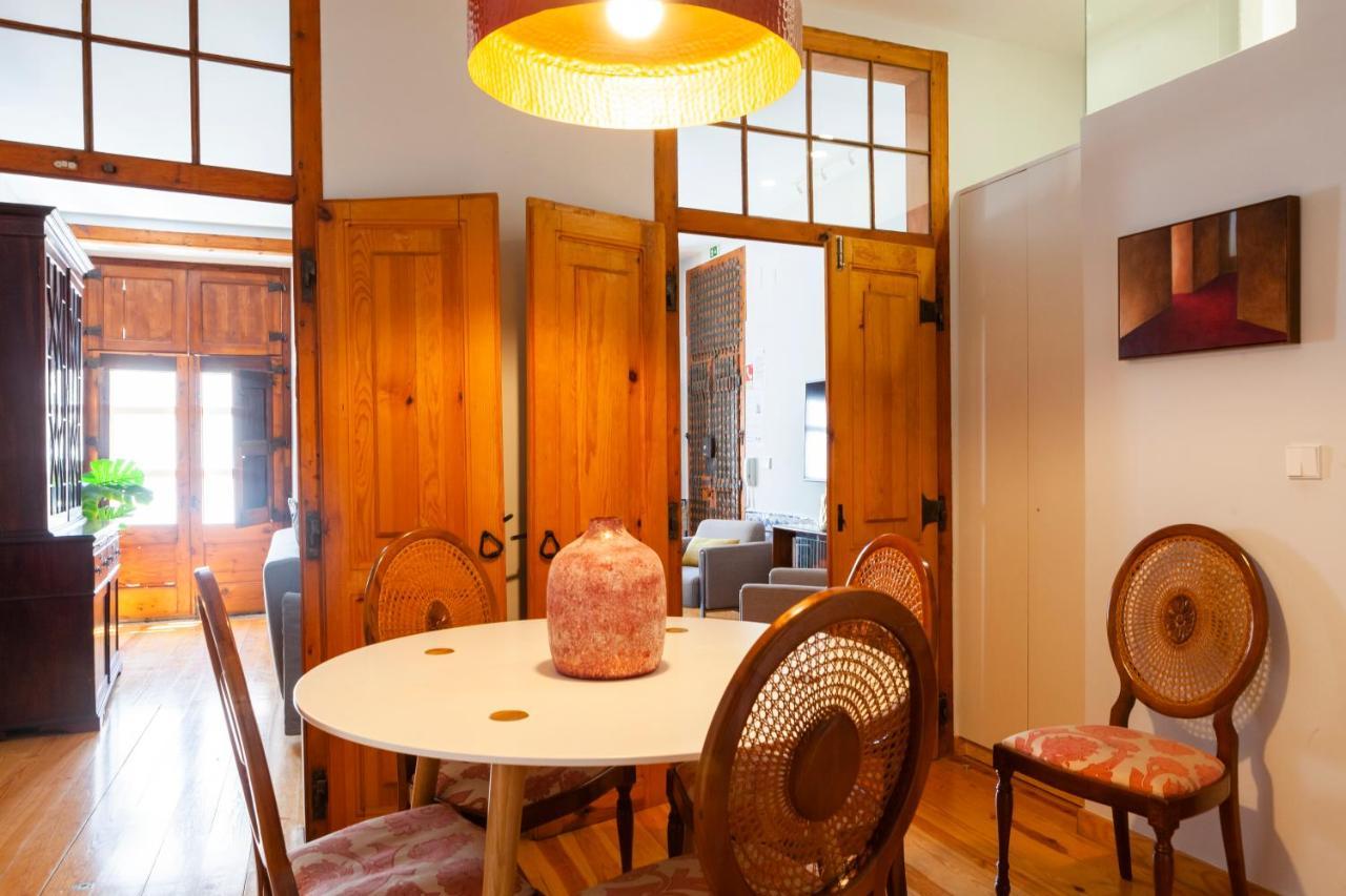 Alfama Terrace Apartment With Authentic XVIII Tiles And Historic Notes 3 Bedrooms & 2 Bathrooms Ac Lisboa Kültér fotó